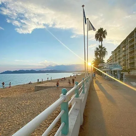 Apartment Superbe Proche Palais Et Plages A Pieds