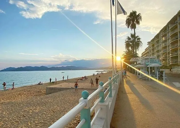 Daire Superbe Proche Palais Et Plages A Pieds